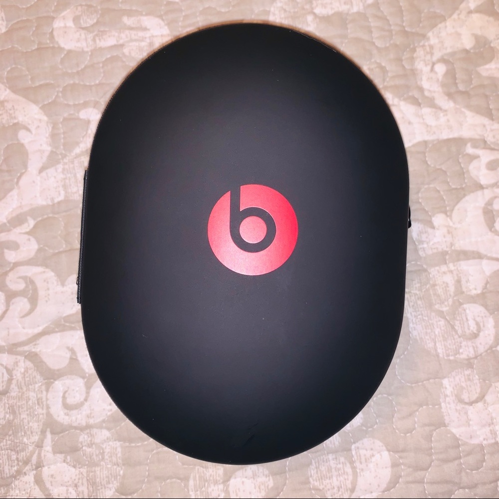 Beats by Dre Headphone Case